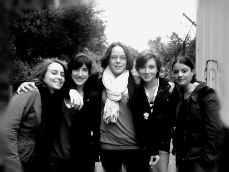 * amies *